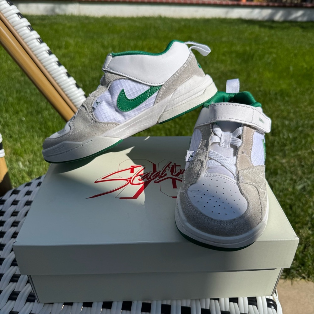 Kids Jordan Stadium 90 White Clover Green Size 1.5 w/ Box